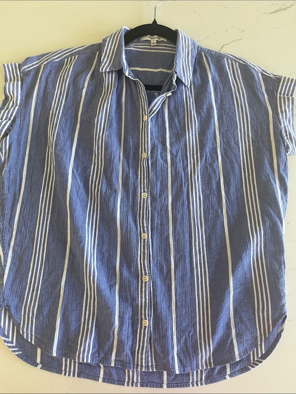 Madewell Navy and White Striped Short-Sleeve Button-Up Shirt